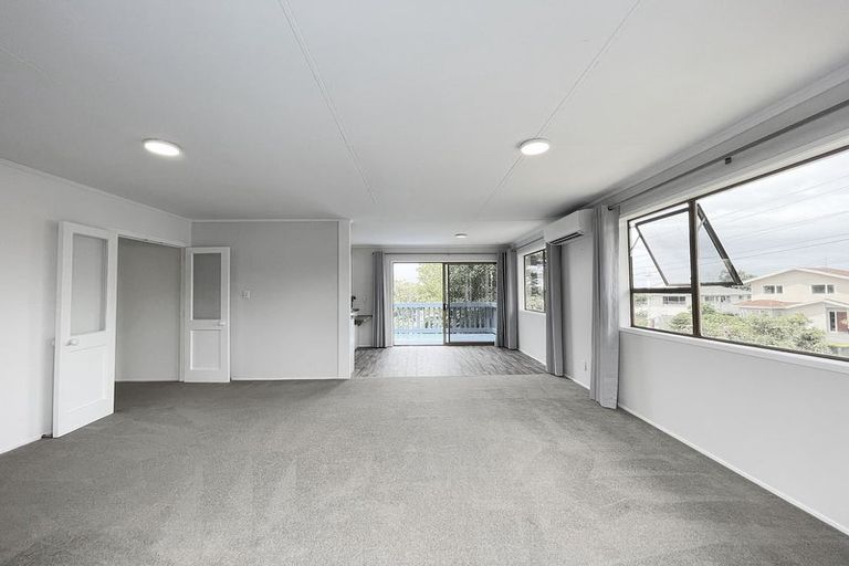 Photo of property in 338 Royal Road, Massey, Auckland, 0614