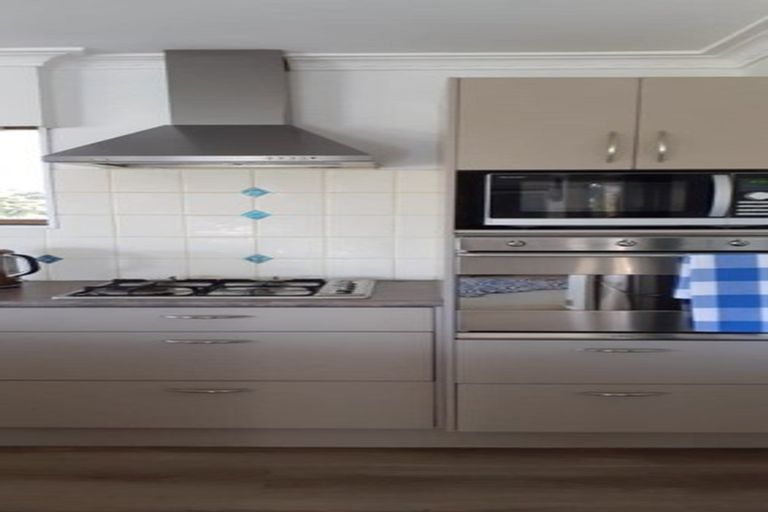 Photo of property in 1 Cliff Lane, Glenbrook, Waiuku, 2681