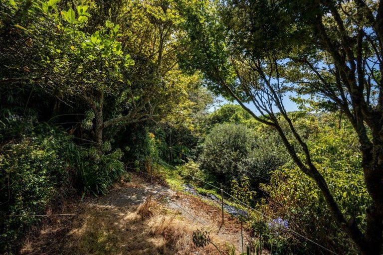 Photo of property in 13 Lindaver Grove, Merrilands, New Plymouth, 4312