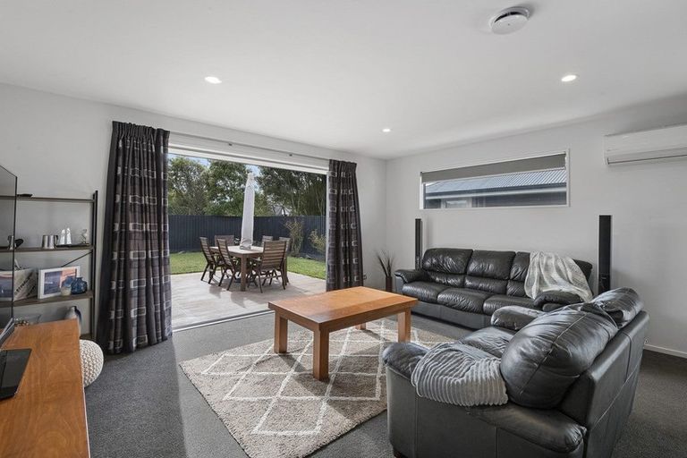 Photo of property in 7a Sylvia Street, Parklands, Christchurch, 8083