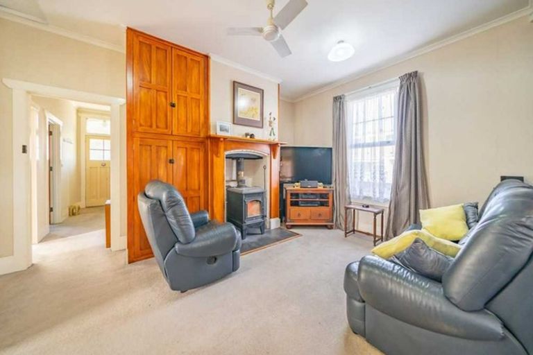 Photo of property in 25 Awamutu Grove, Waiwhetu, Lower Hutt, 5010