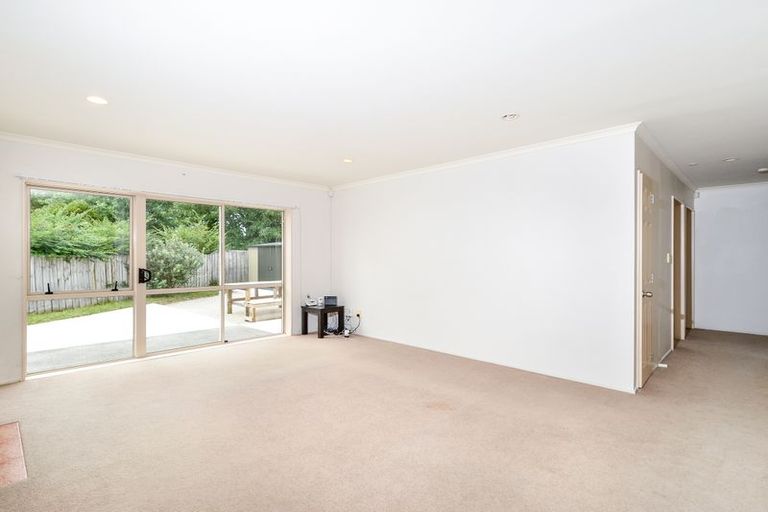 Photo of property in 46 Garelja Road, Henderson, Auckland, 0612