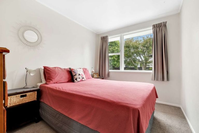 Photo of property in 55 Welcome Bay Road, Welcome Bay, Tauranga, 3112