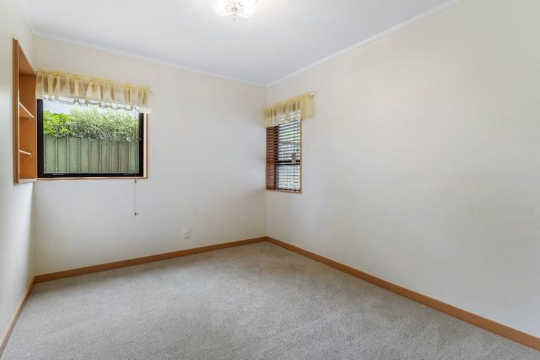 Photo of property in 94 Onetaunga Road, Chatswood, Auckland, 0626