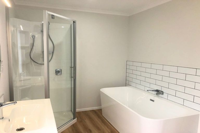 Photo of property in 7 Desert Gold Lane, Wallaceville, Upper Hutt, 5018