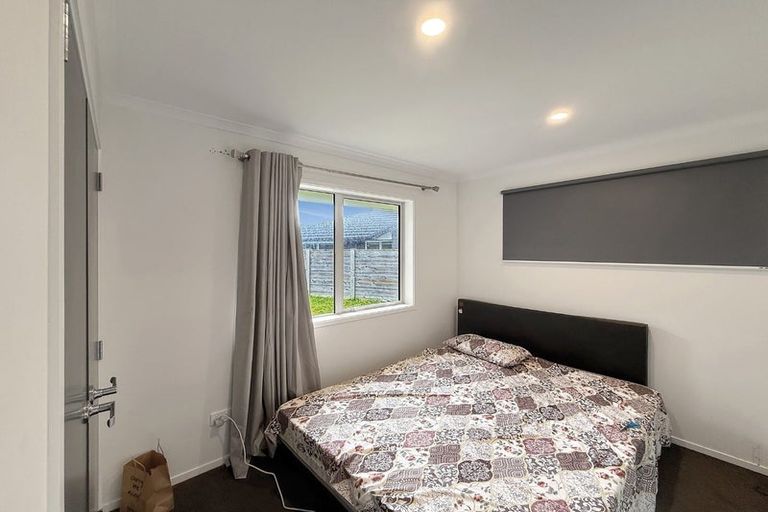 Photo of property in 7 Shearwater Lane, Whitby, Porirua, 5024