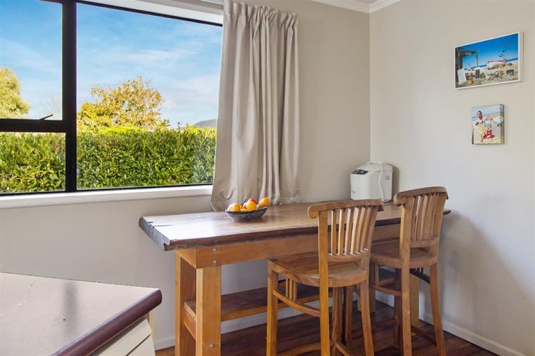 Photo of property in 24 Edward Street, Waimate, 7924