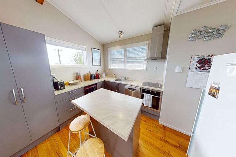 Photo of property in 178 Karaka Street, Castlecliff, Whanganui, 4501