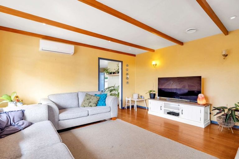 Photo of property in 21 Melrose Avenue, Owhata, Rotorua, 3010