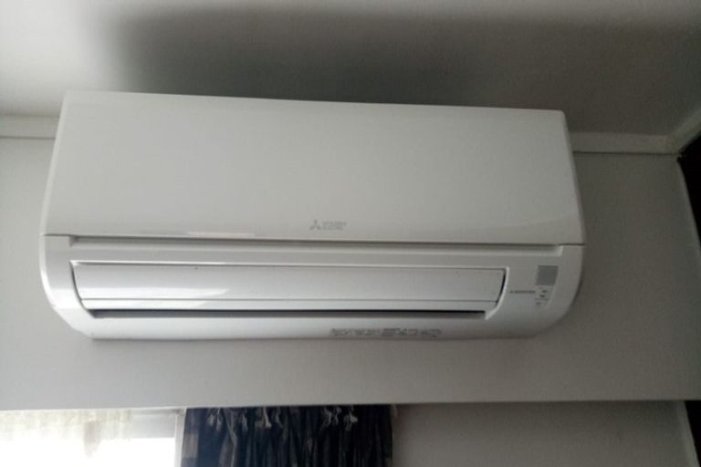 Photo of property in 1/141 Birkdale Road, Birkdale, Auckland, 0626