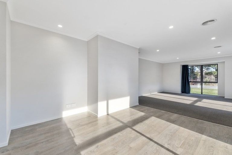 Photo of property in 23 Mcdonnell Road, Arrowtown, 9302