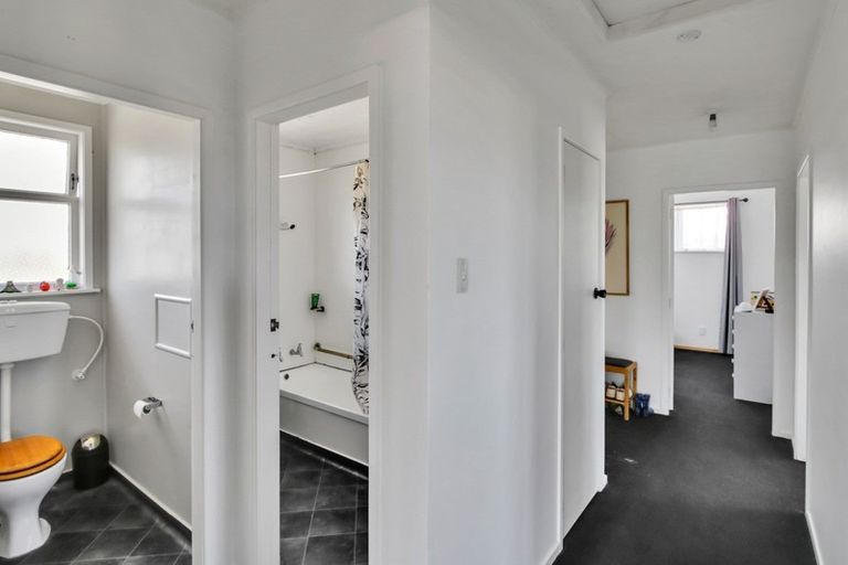 Photo of property in 5 Purnell Place, Marton, 4710