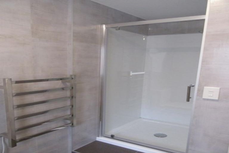 Photo of property in 14/5 Perekia Street, Albany, Auckland, 0632