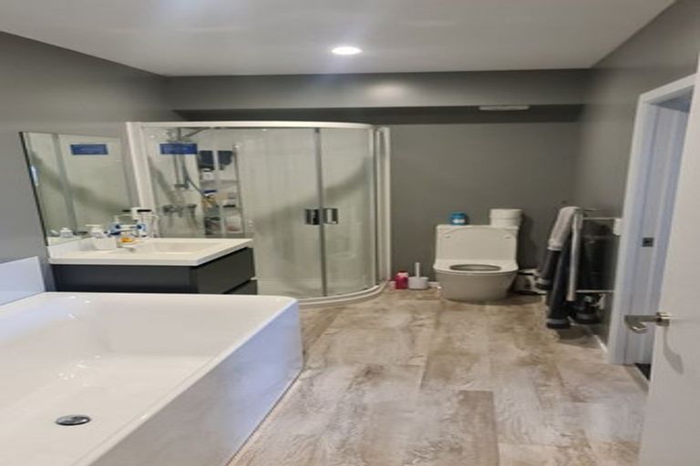 Photo of property in 16 Kopua Place, Whitby, Porirua, 5024