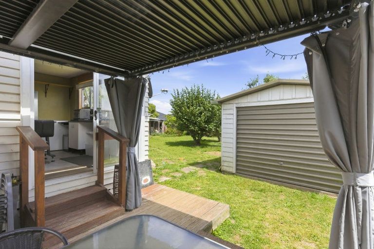 Photo of property in 6 Awatea Street, Levin, 5510
