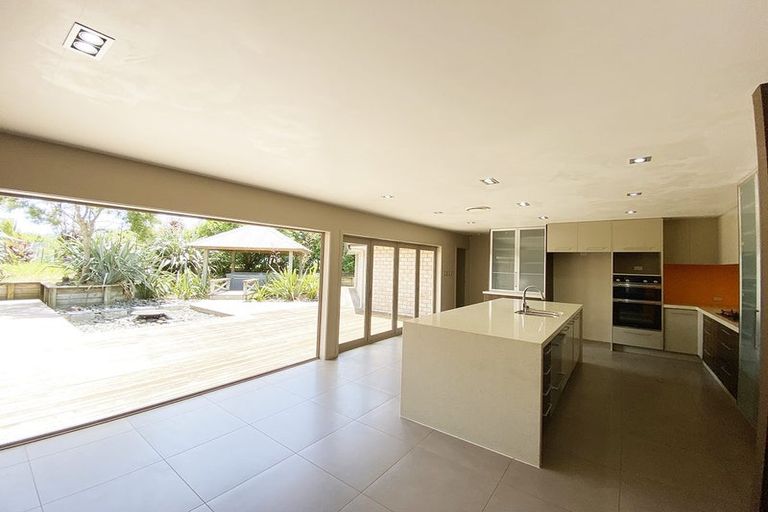 Photo of property in 67 Old Barn Road, Opaheke, Papakura, 2584