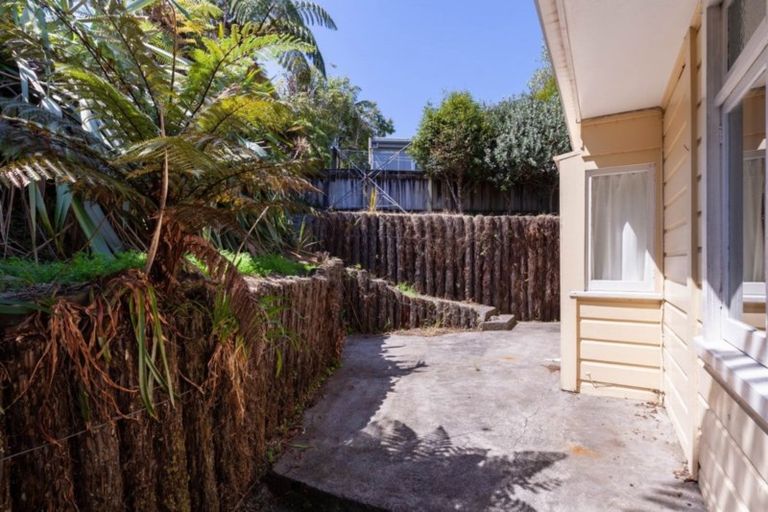 Photo of property in 3 Upjohn Street, Brooklands, New Plymouth, 4310