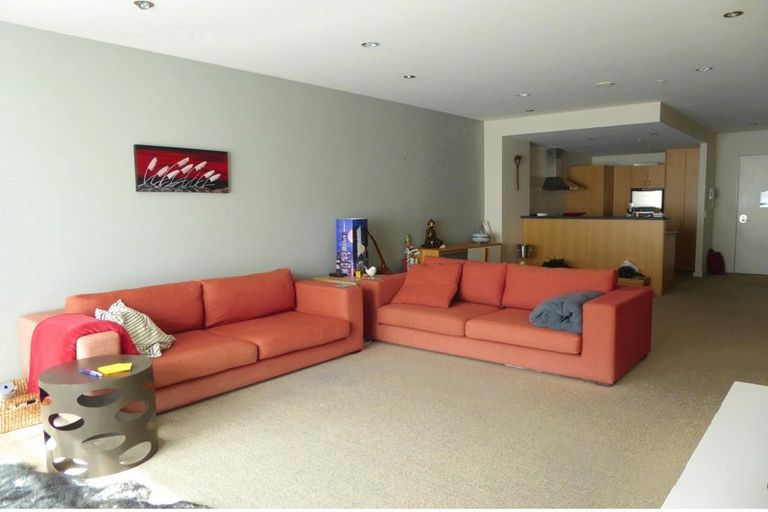 Photo of property in Kate Sheppard Apartments, 5h/42 Molesworth Street, Thorndon, Wellington, 6011