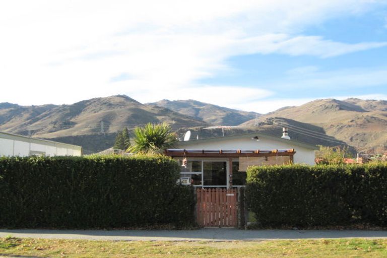 Photo of property in 60 Monaghan Street, Cromwell, 9310