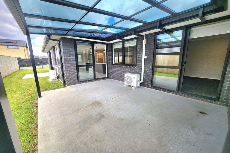 Photo of property in 4 Jonah Lomu Drive, Paerata, 2124