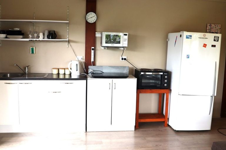 Photo of property in 2/2 Watea Road, Torbay, Auckland, 0630