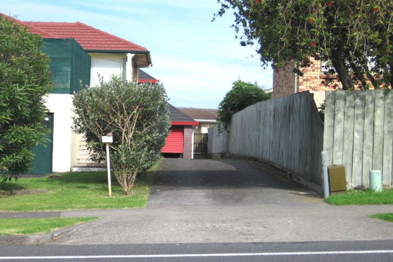 Photo of property in 2/69 Macleans Road, Bucklands Beach, Auckland, 2014