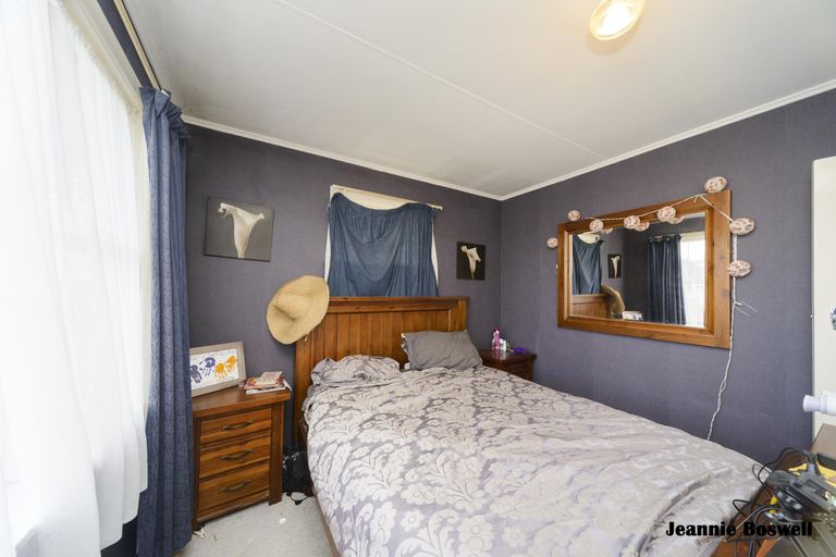 Photo of property in 11 Leslie Avenue, Cloverlea, Palmerston North, 4412