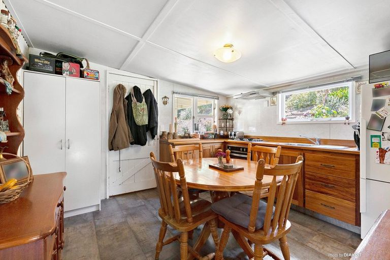 Photo of property in 747 Tora Road, Tora, Martinborough, 5782