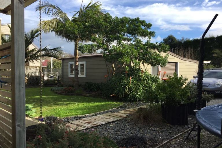 Photo of property in 32 Koutunui Road, Athenree, Katikati, 3177