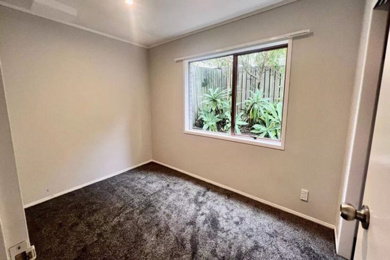 Photo of property in 3/8 Hart Road, Hauraki, Auckland, 0622