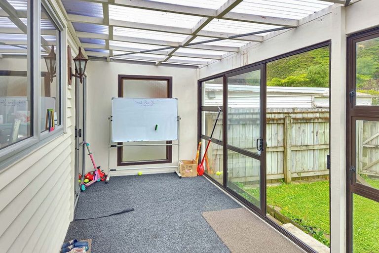 Photo of property in 26 Petherick Street, Taita, Lower Hutt, 5011