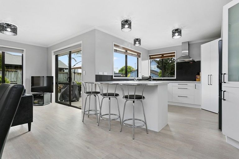 Photo of property in 33 Chaucer Street, Leamington, Cambridge, 3432