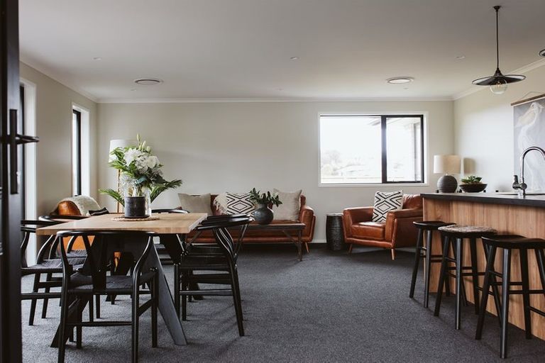 Photo of property in 2 Yulestar Place, Hawera, 4610