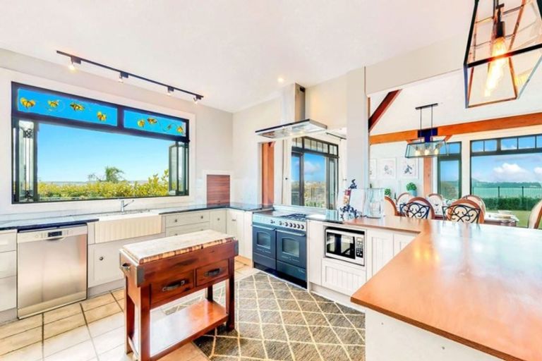 Photo of property in 64 Bert Wall Drive, Omokoroa, 3114