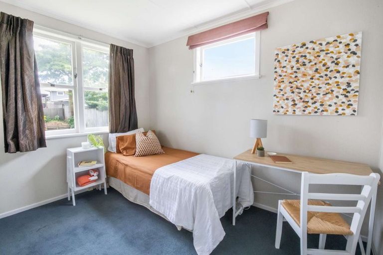 Photo of property in 64 Kingswood Road, Brookfield, Tauranga, 3110