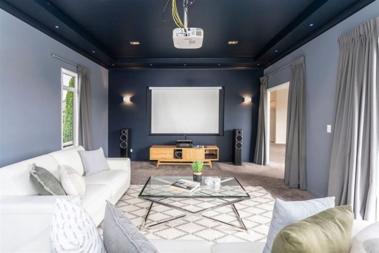 Photo of property in 46 Reka Street, Parklands, Christchurch, 8083