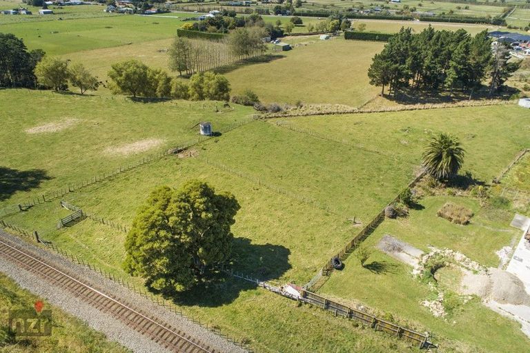 Photo of property in 48 James Line, Kelvin Grove, Palmerston North, 4414