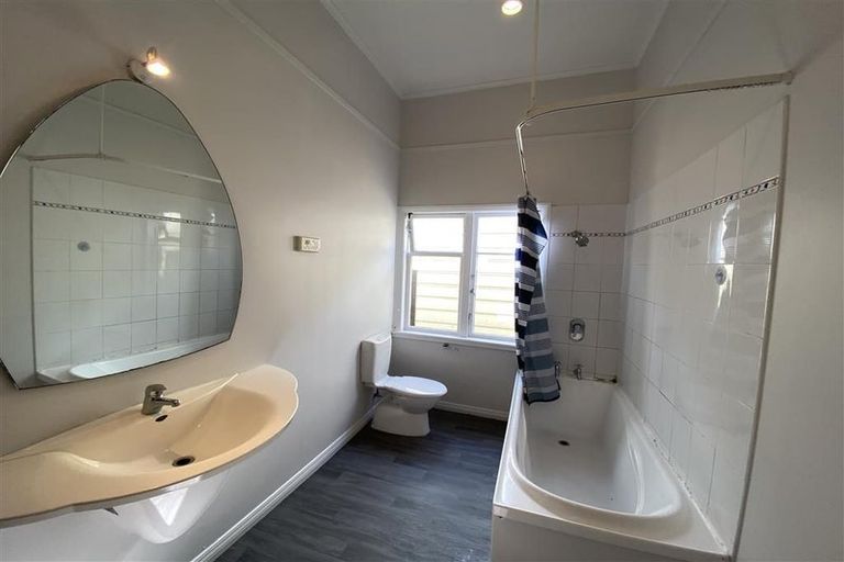 Photo of property in 41 Hall Street, Newtown, Wellington, 6021