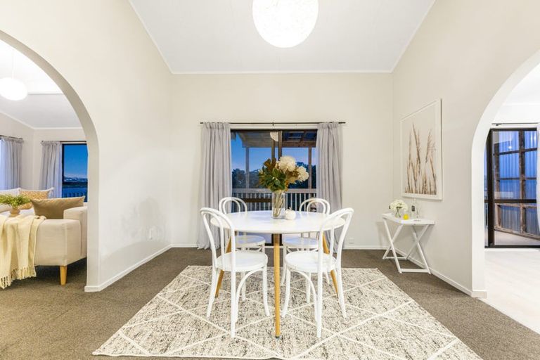 Photo of property in 28 Mercury Way, Whitby, Porirua, 5024