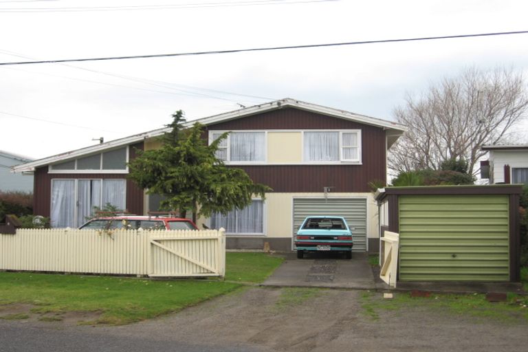 Photo of property in 9 Karaka Grove, Raumati Beach, Paraparaumu, 5032