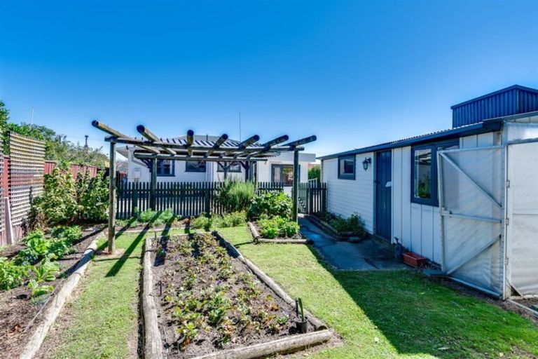 Photo of property in 27 Magdalen Crescent, Pirimai, Napier, 4112