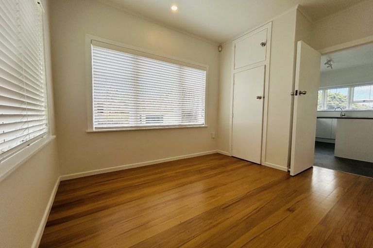 Photo of property in 308 West Coast Road, Glen Eden, Auckland, 0602