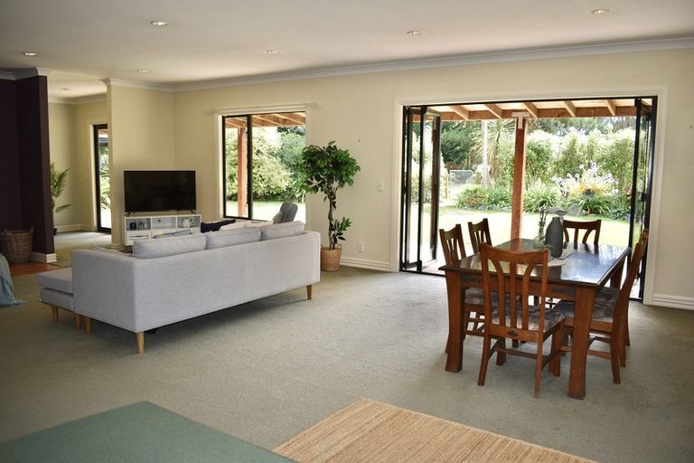 Photo of property in 224 Pukenamu Road, Te Horo, Otaki, 5581