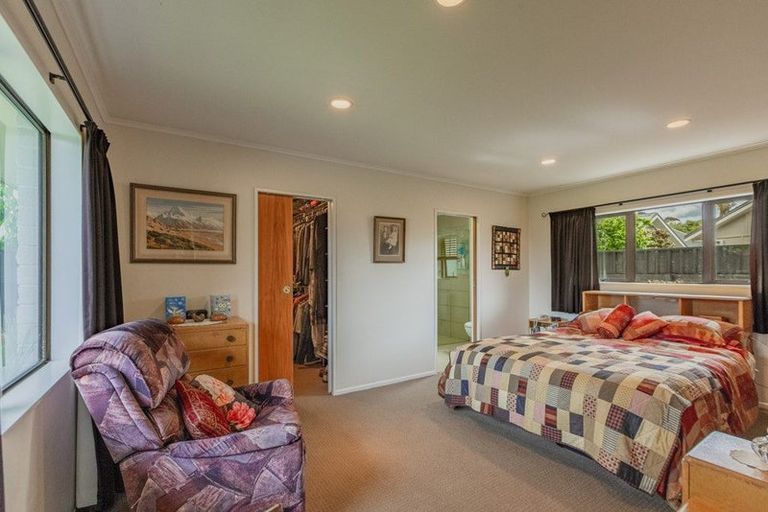 Photo of property in 22 Otatara Road, Taradale, Napier, 4112