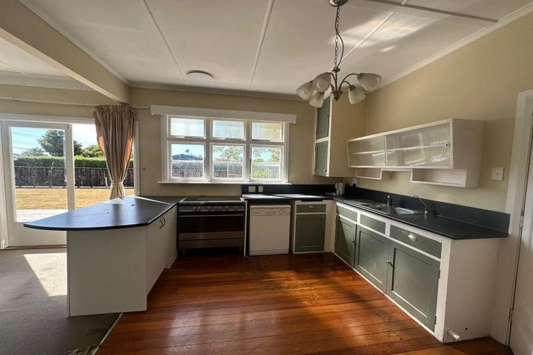 Photo of property in 12 South Belt, Solway, Masterton, 5810