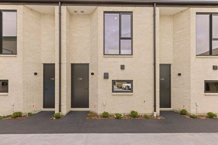 Photo of property in 2/88 Holly Road, St Albans, Christchurch, 8014