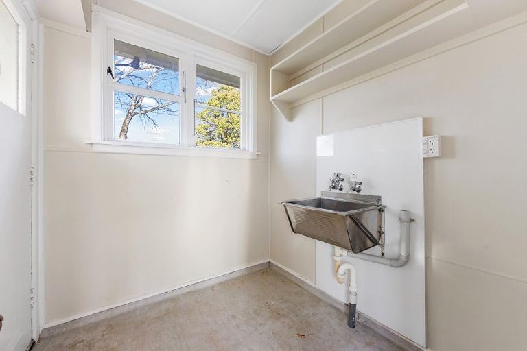 Photo of property in 8 Hooker Avenue, Bryndwr, Christchurch, 8053