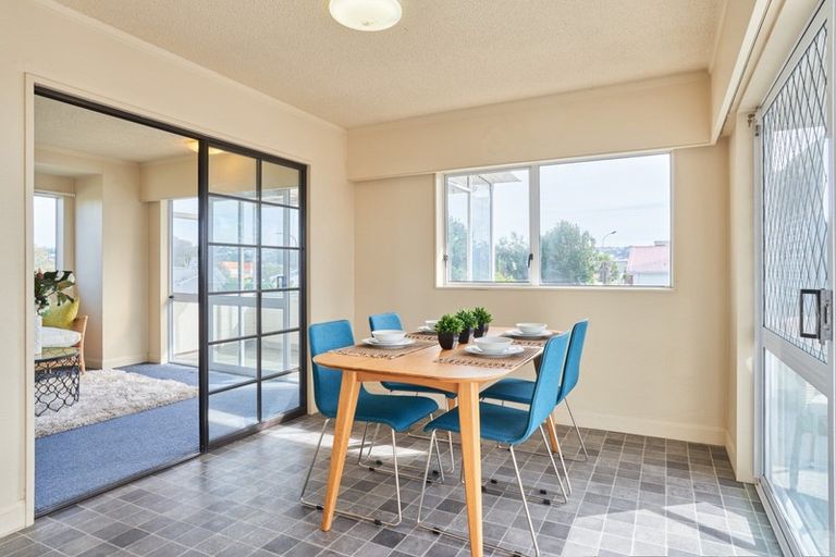 Photo of property in 479 Marine Parade, Napier South, Napier, 4110