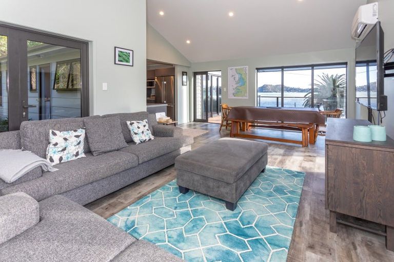 Photo of property in 50 Harbour View Road, Coromandel, 3581