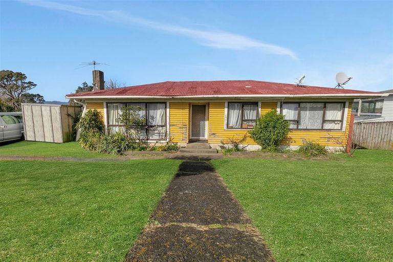 Photo of property in 67 Holmes Road, Manurewa, Auckland, 2102